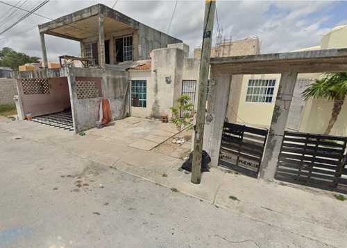 Casa Adjudicada Ubicada En C. Segunda Priv. El Avellano, Cancún, Q.r. Sk04