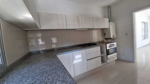 Imagen 7 de 14 de Casa En Altos De Rivera
