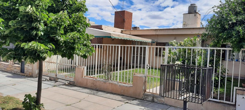 Imagen 4 de 30 de Venta Casa 3 Dormi Con Hermoso Patio - B° Provincias Unidas