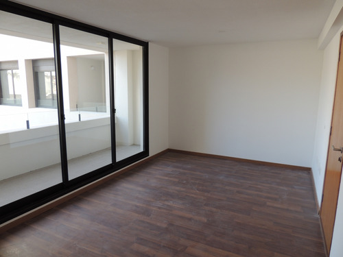 Venta Apartamento 2 Dormitorios Ciudad Vieja. Opción Garaje Con Renta