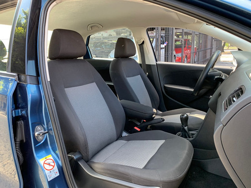 Volkswagen Vento 2.0 Confortline Mt