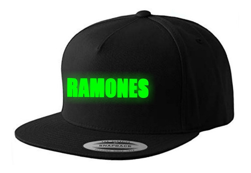 Gorra Snapback Plana The Ramones - Brilla En La Oscuridad