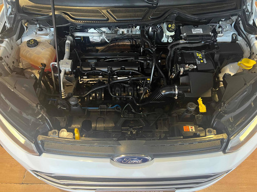 Imagen 14 de 17 de Ford Ecosport 2016 1.6 Se 110cv 4x2
