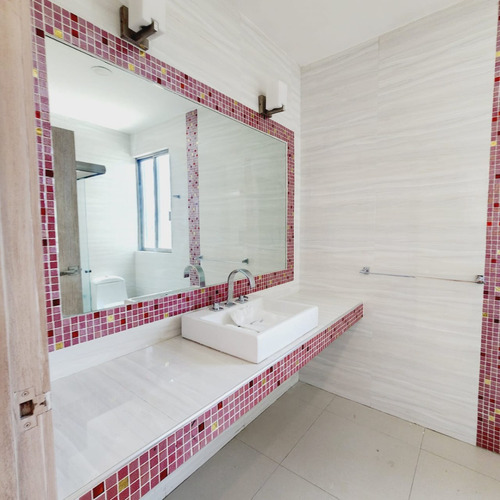 Casa En Venta En Veracruz Con Alberca, Fracc. Las Palmas De Medellín, Ver.
