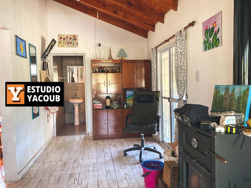 Casa En Venta - 2 Dormitorios 2 Baños - 1.000mts2 - Cortaderas, Balcarce