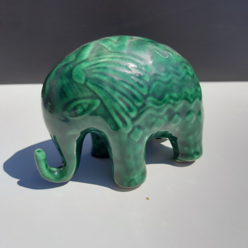 Estátua Elefante Em Cerâmica Verde Vitrificada Feng Shui