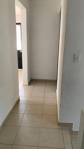 Imagen 11 de 14 de Casa De 4 Recámaras, 3 Baños Y Alberca Compartida.