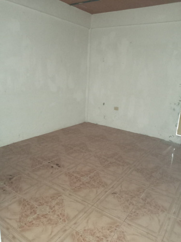 Imagen 11 de 15 de Grupo Inmobiliario Acres 20.2 Alquila Amplia Casa Para Depósito O Negocio En San Antonio De Los Altos Sector El Limón Lv