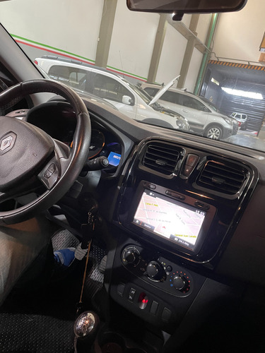Renault Sandero Stepway 1.6 Dynamique 105cv