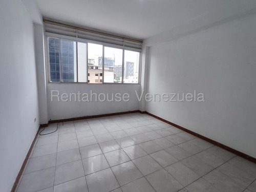 Yj Apto Altamira Confortable Apartamento Para Su Remodelación, Con Gran Potencial