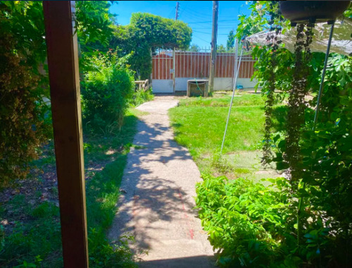 Casa En Venta De 4d En Terreno De 1.038 M2 En Requínoa