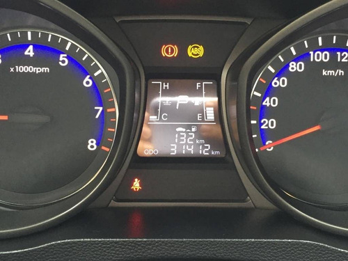 Imagem 10 de 15 de Hyundai Hb20x 1.6 16v Style Flex 4p Automático