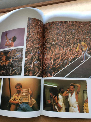 Queen A Magic Tour - Libro De Gira