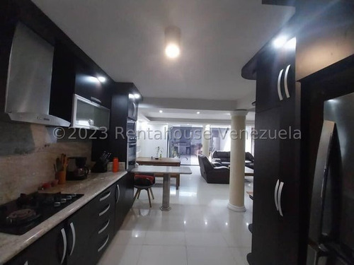 Imagen 16 de 30 de Townhouse En Venta En Tazajal Con Acabados Modernos Y Cocina Empotrada Patio Y Áreas Comunes Para El Disfrute Familiar En Zona Privilegiada De Naguanagua Ymp