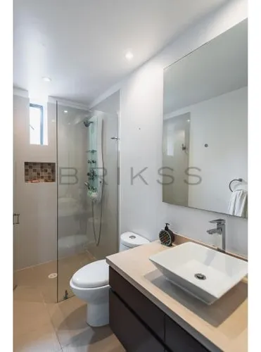 Casa En Arriendo/venta En Guaymaral. Cod V1583