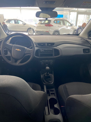 Imagen 4 de 22 de Chevrolet Onix Joy Plus 1.4 2022