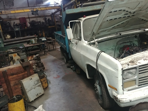 Camion 350 Chevrolet Año 84