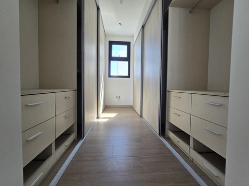 Exclusivo 5 Ambientes Domotizado Con Quincho Y Terraza Propia