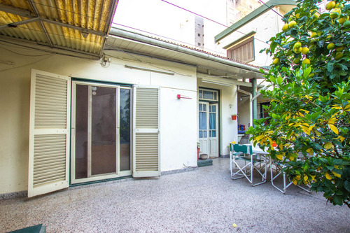 Imagen 30 de 30 de Casa 6 Ambientes Y Medio En Venta En Caseros Centro
