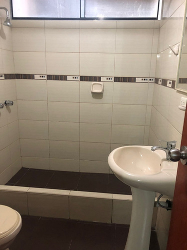 Imagen 2 de 7 de Alquiler De Departamento Solo Para Peruanos, Sin Mascotas