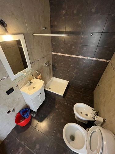 Ph 3 Ambientes Con Patio Refaccionado, Excelente Ubicación. ( Reservado )