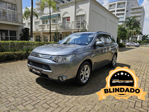 Mitsubishi Outlander 3.0 GT 4X4 V6 24V GASOLINA 4P AUTOMÁTICO