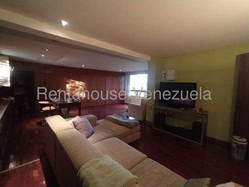 Casa En Venta En Prados Del Este Calle Cerrada Tres Niveles