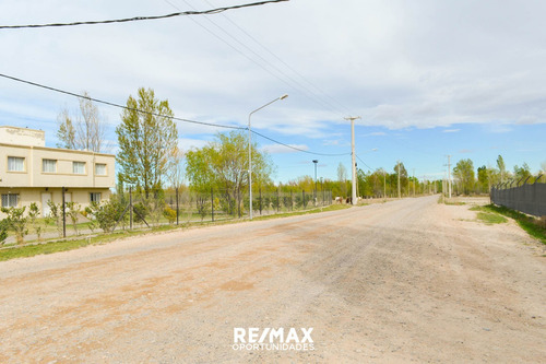 Imagen 15 de 16 de Casa En Venta Barrio Gardenia 1 Neuquén