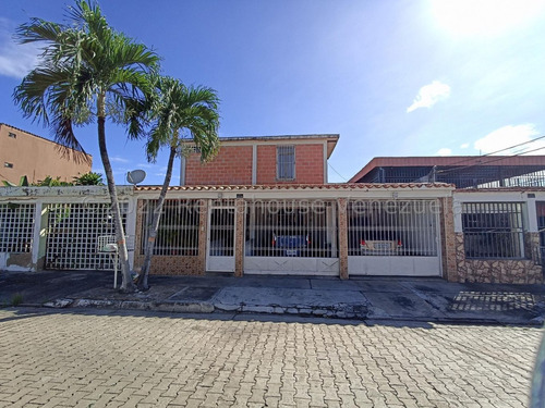 Casa En Venta, Urb. La Fundacion, Cagua 24-9161 Yr