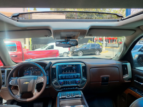 Chevrolet Cheyenne 5.3 2500 Doble Cab High Country 4x4 Mt