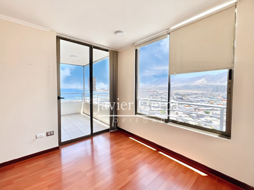 Depto Arriendo, Nicolas Tirado