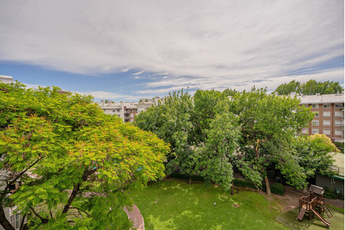 En Venta. El Talar De Martinez. 3 Ambs. Quincho Y Terraza Propios. Cochera.