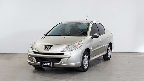 Peugeot 207 1.4 Sedan Active 75cv - 160616 - C