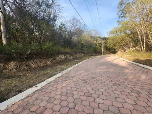 Venta Lote Gladiola 32 En Calle Privada De Nueva Zona De Fracc Rancho San Diego Ixtapan De La Sal Edomex Con Todos Los Servicios Y Vistas Panorámicas.