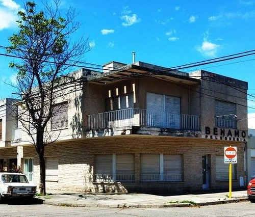 Casa En Venta - 5 Dormitorios 4 Baños - 283mts2 - Napostá, Bahía Blanca