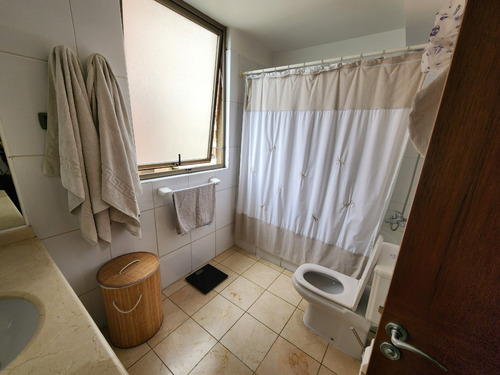 Remodelado Frente Parque Bicentenario. Venta Dueños Directo
