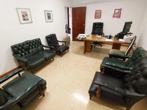 Local En Venta - 1 Depósito 3 Oficinas 2 Baños - 196mts2 - San Telmo