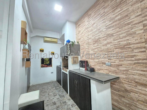 Marianny Gonzalez, Vende Townhouse En Urb Privado La Mata Cabudare