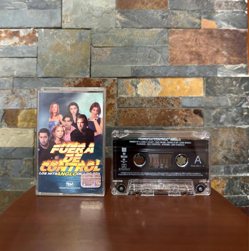 Cassette Fuera De Control Los Hits Anglo De Los 80s