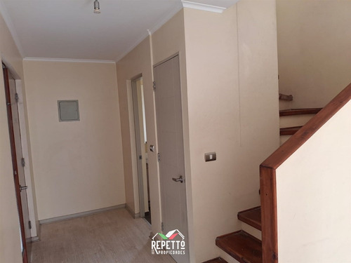 Casa En Venta De 3 Dorm. En Limache