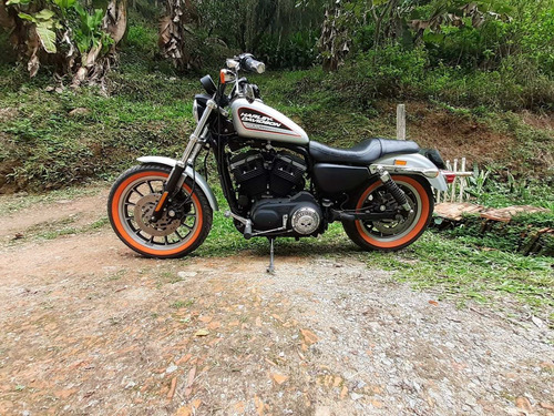 Harley Davidson 883r