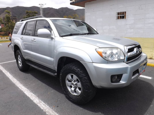 Imagen 2 de 9 de Toyota 4runner Sr5 4x2
