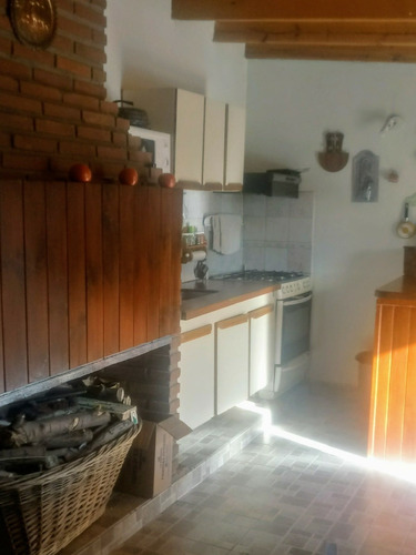 Imagen 8 de 21 de Complejo Casa Dos Plantas ,tres Dúplex Y Un Monoambiente.