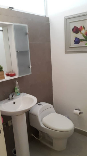 Imagen 9 de 27 de Liliana Martinez Remax Se Vende Casa Duplex En Calle Cerrada Urb. La Viña Cd 135342