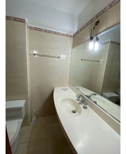 Se Alquila Apto 130m2 3h+s/3b+s/2p Las Mesetas