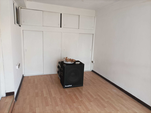 Casa En Venta. Villa Santa Carolina, Macul (107798)