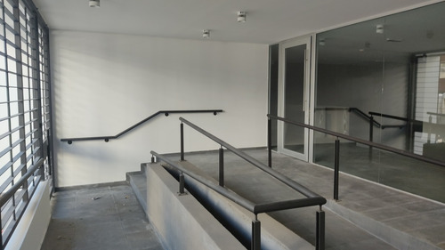 Edificio A Estrenar, Se Alquila U$s 14/m2 Todo Un Piso En Gris O Fracciones, A Negociar