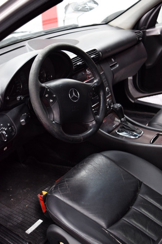 Imagen 4 de 18 de Mercedes-benz 220 C220 Cdi 2005