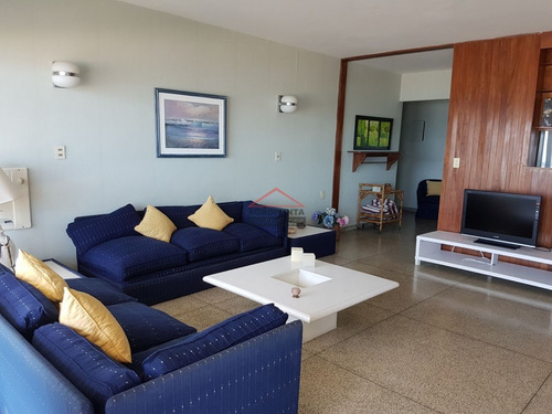 Primera Linea Playa Mansa!- Ref: 4968