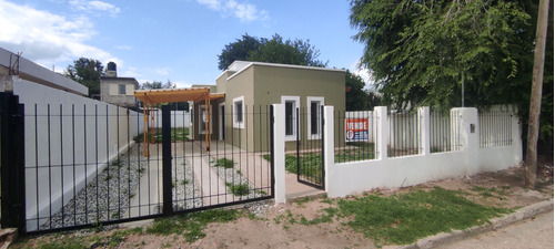 Venta Casa 3 Dormitorios Santa María De Punilla Con Cochera